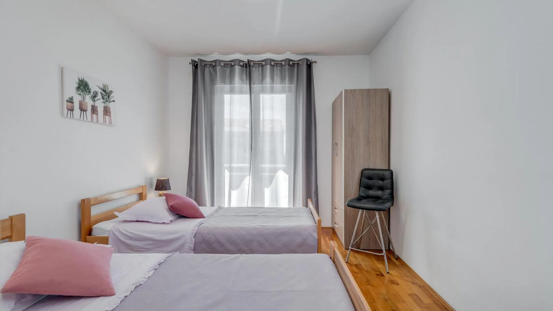 Apartment Renata + Private Swimming Pool In Split 0*,