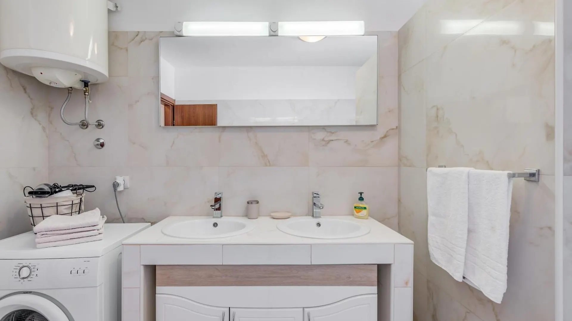 Apartment Renata + Private Swimming Pool In ספליט קרואטיה